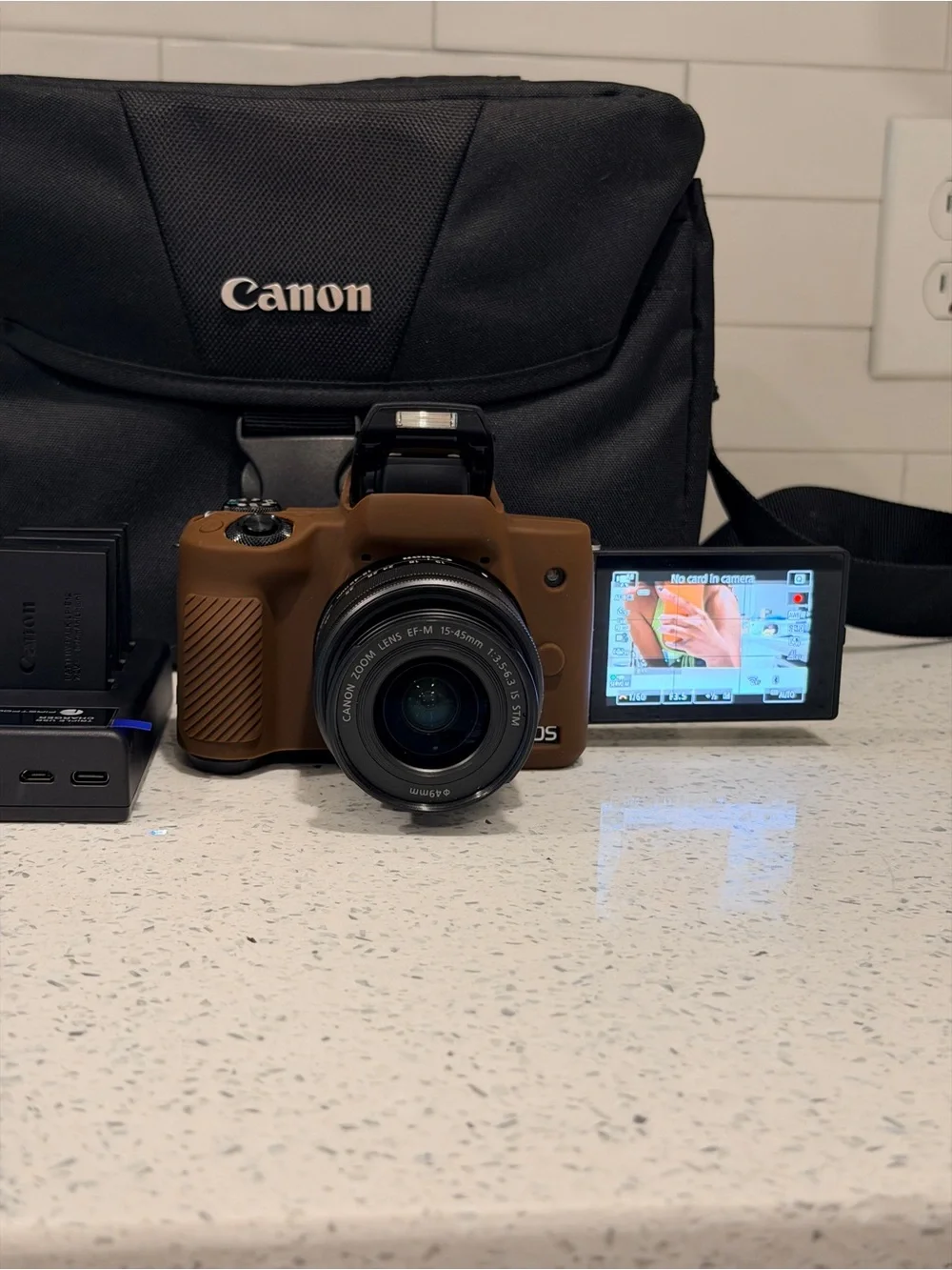 Cannon EOS m50 Mark II Bundle